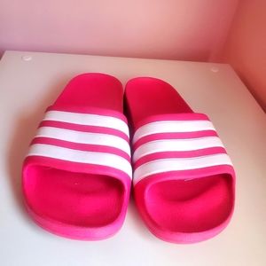 Girls Adidas sandals size 4